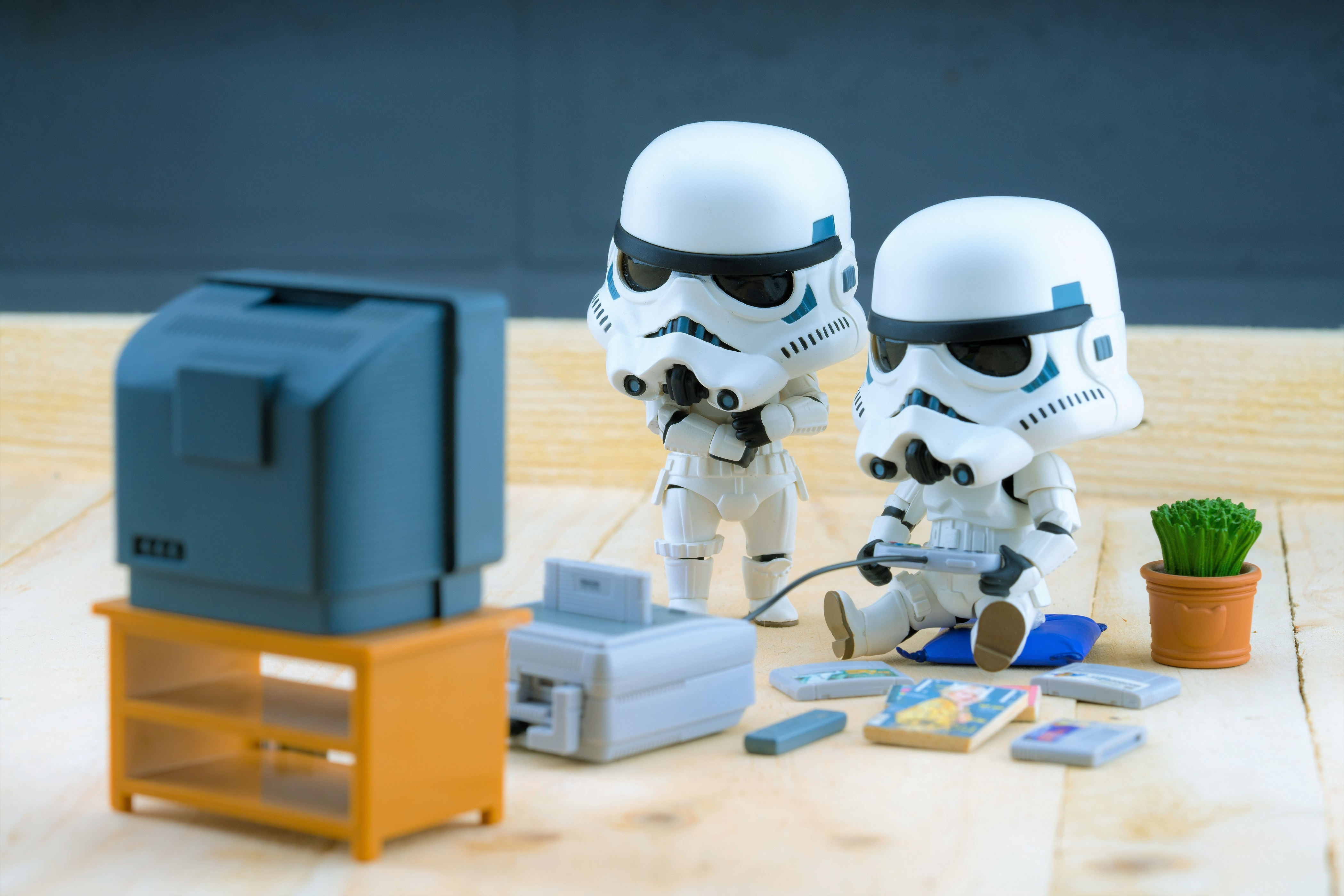 Stormtroopers figure model playing the game, The stormtroopers are soldiers in the Star Wars The Force Awakens